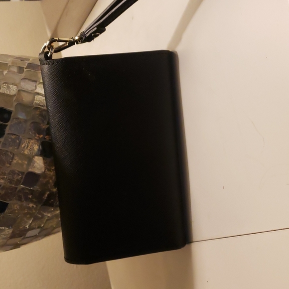 COPY - Kate Spade Laurel Way Phone Wallet - Picture 2 of 5